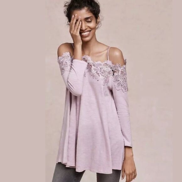 Anthropologie Tops - Anthro Meadow Rue Laceline off the shoulder top